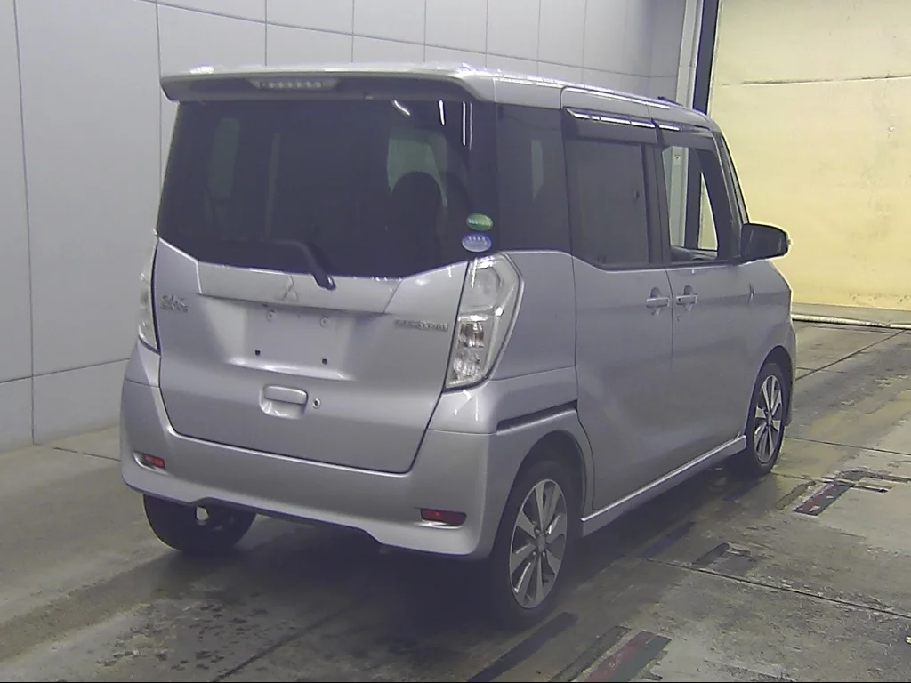 Mitsubishi eK X Space  с аукциона в Японии