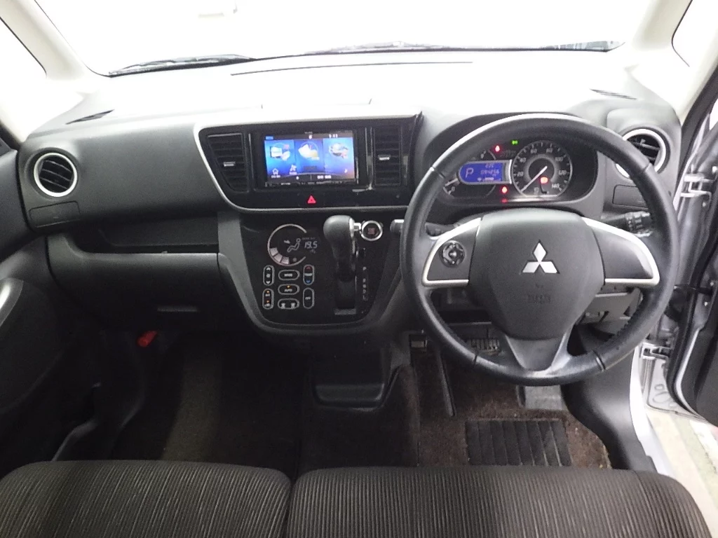 Mitsubishi eK X Space  с аукциона в Японии