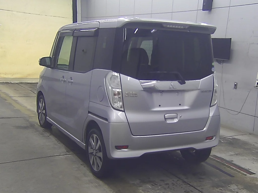 Mitsubishi eK X Space  с аукциона в Японии