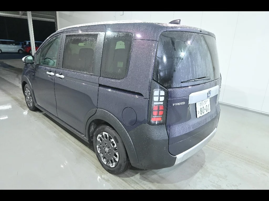 Honda Freed  с аукциона в Японии