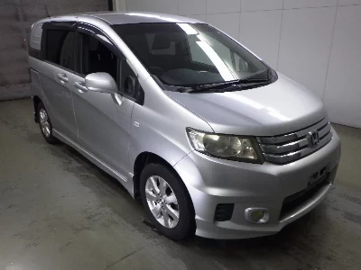 Honda Freed Spike