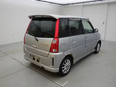 Subaru Pleo