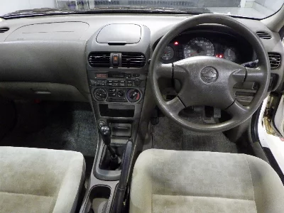 Nissan Sunny