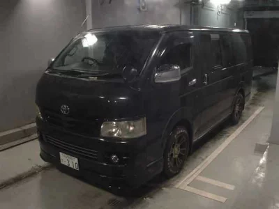 Toyota HiAce Van