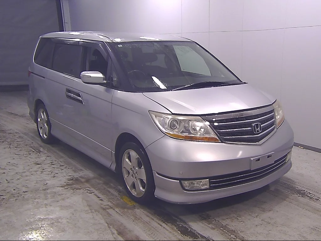 Honda Elysion  с аукциона в Японии