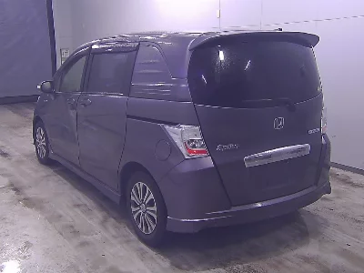 Honda Freed Spike