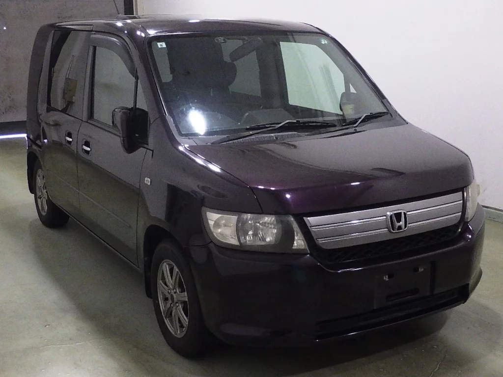 Honda Mobilio Spike  с аукциона в Японии