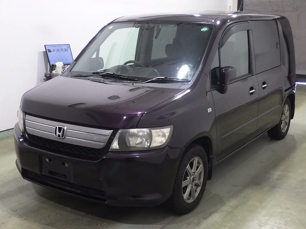 Honda Mobilio Spike  с аукциона в Японии