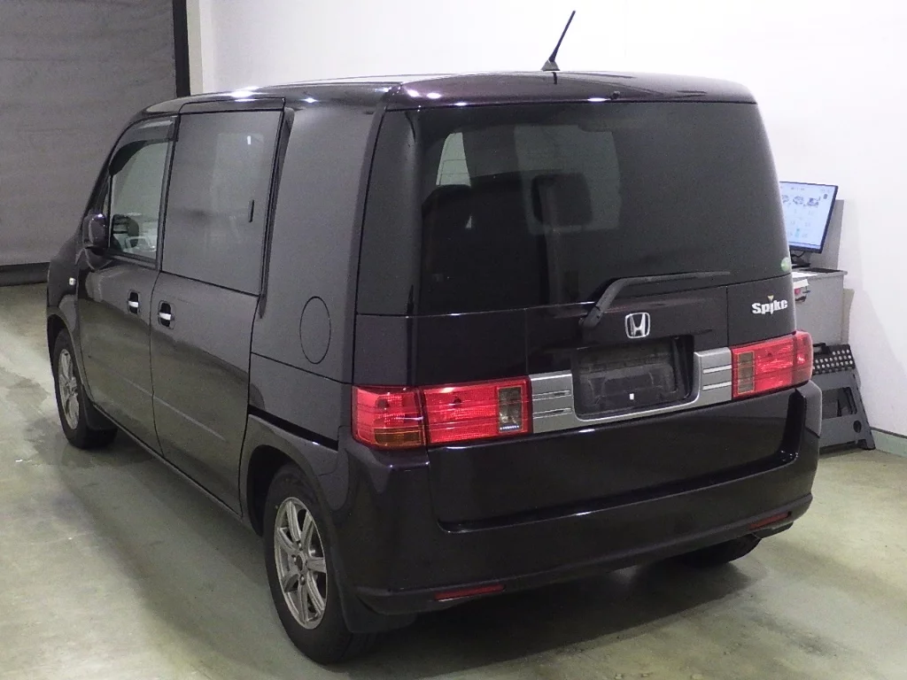 Honda Mobilio Spike  с аукциона в Японии