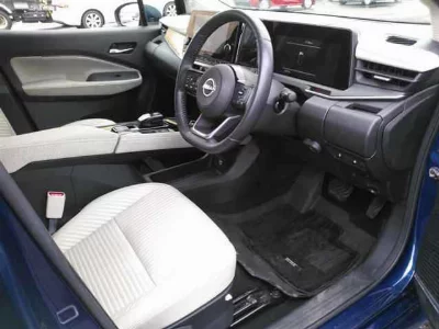 NISSAN AURA