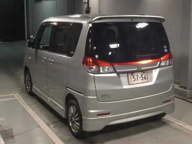 Mitsubishi Delica D:2  с аукциона в Японии