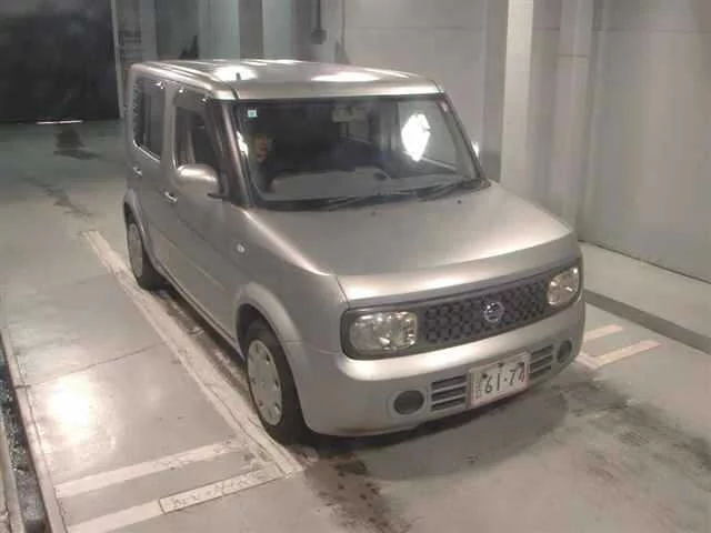 Nissan Cube  с аукциона в Японии