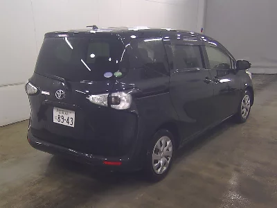 Toyota Sienta