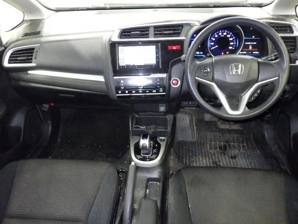 Honda Fit  с аукциона в Японии