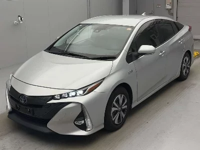 TOYOTA PRIUS PHV