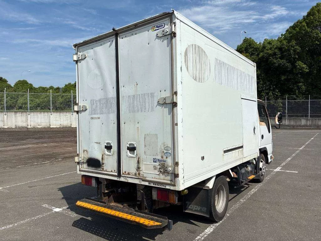 Isuzu Elf  с аукциона в Японии