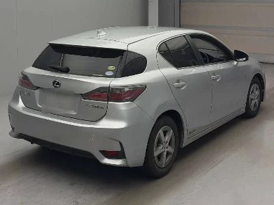 Lexus CT200h
