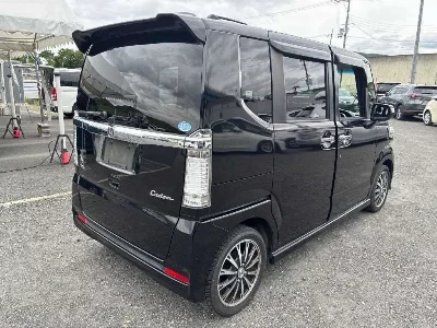 Honda N BOX CUSTOM