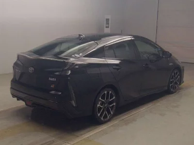 Toyota Prius PHV