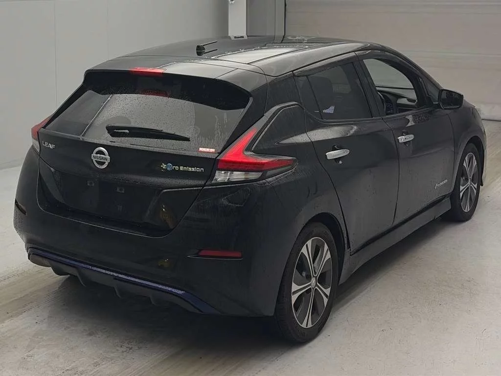 Nissan Leaf  с аукциона в Японии