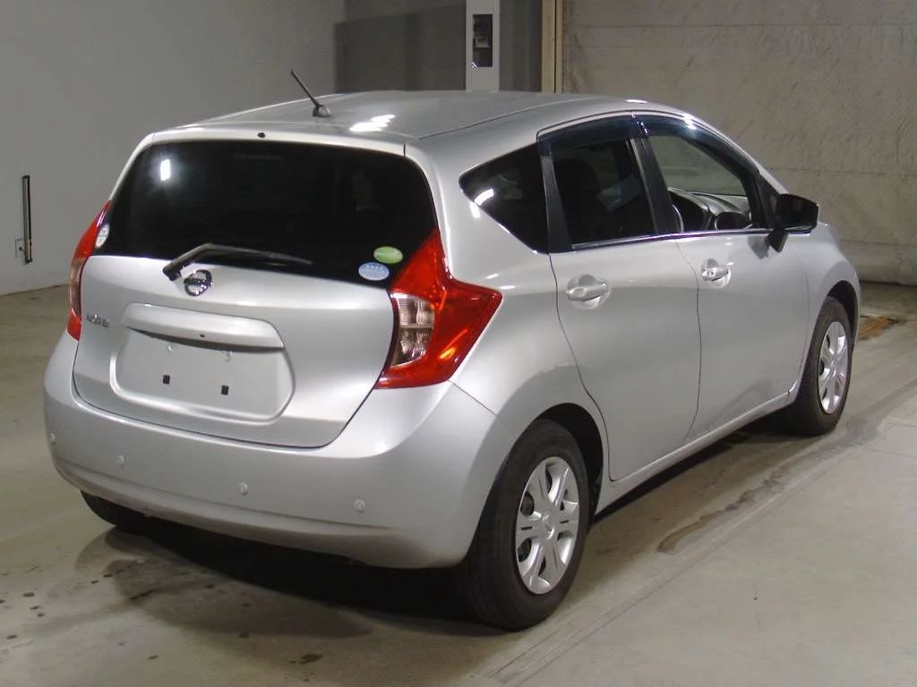 Nissan Note  с аукциона в Японии