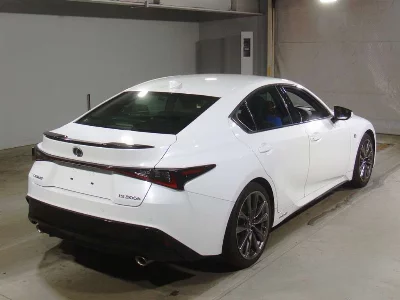 LEXUS IS