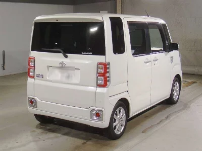 TOYOTA PIXIS MEGA