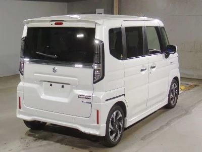 Suzuki Spacia Custom