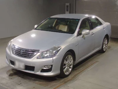 Toyota CROWN HYBRID