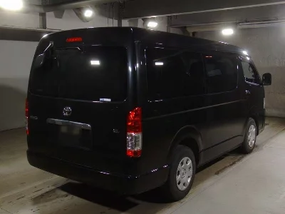 TOYOTA HIACE WAGON