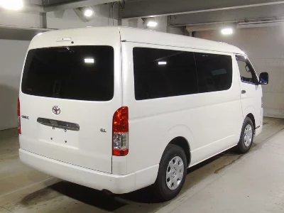 TOYOTA HIACE WAGON