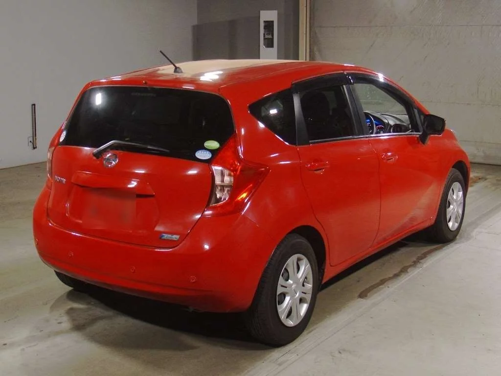 Nissan Note  с аукциона в Японии