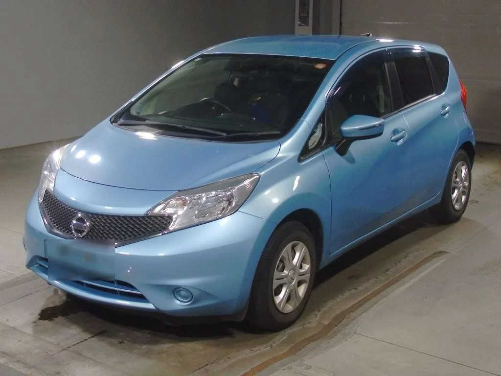 Nissan Note  с аукциона в Японии