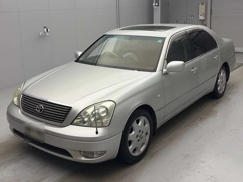 Toyota Celsior  с аукциона в Японии