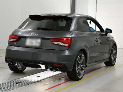 Audi S1
