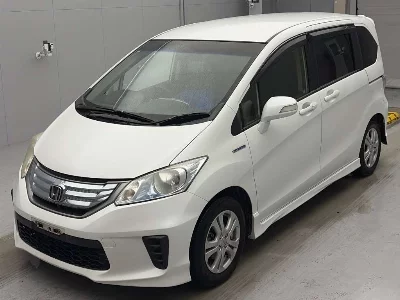 Honda FREED SPIKE HYBRID