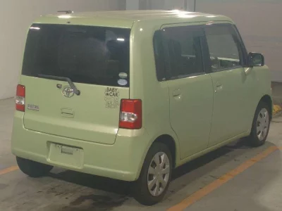 Toyota Pixis Space