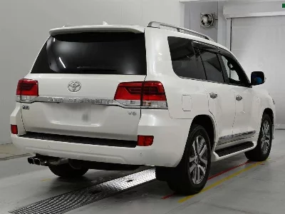 TOYOTA LAND CRUISER