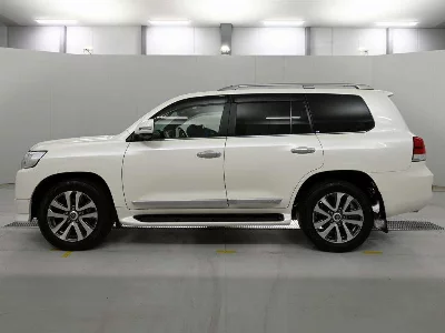 TOYOTA LAND CRUISER