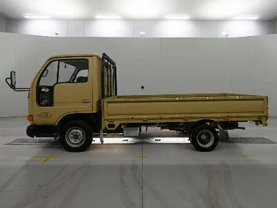 Nissan ATLAS