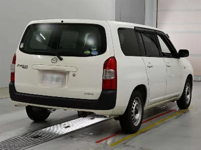 MAZDA FAMILIA VAN