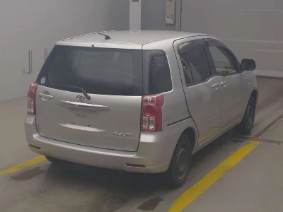 Toyota Raum