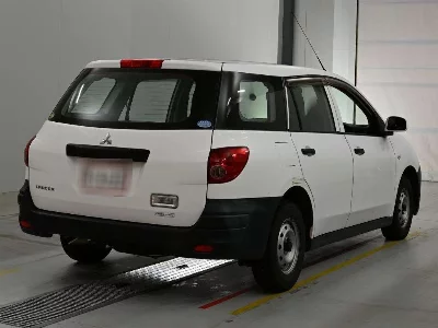 Mitsubishi LANCER CARGO