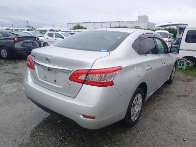 Nissan BLUEBIRD SYLPHY