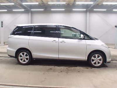 Toyota Estima Hybrid