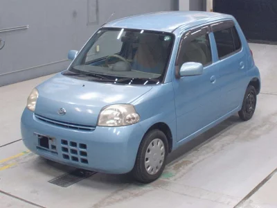 Daihatsu Esse