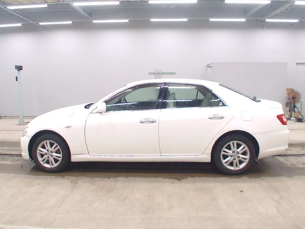 Toyota Mark X  с аукциона в Японии