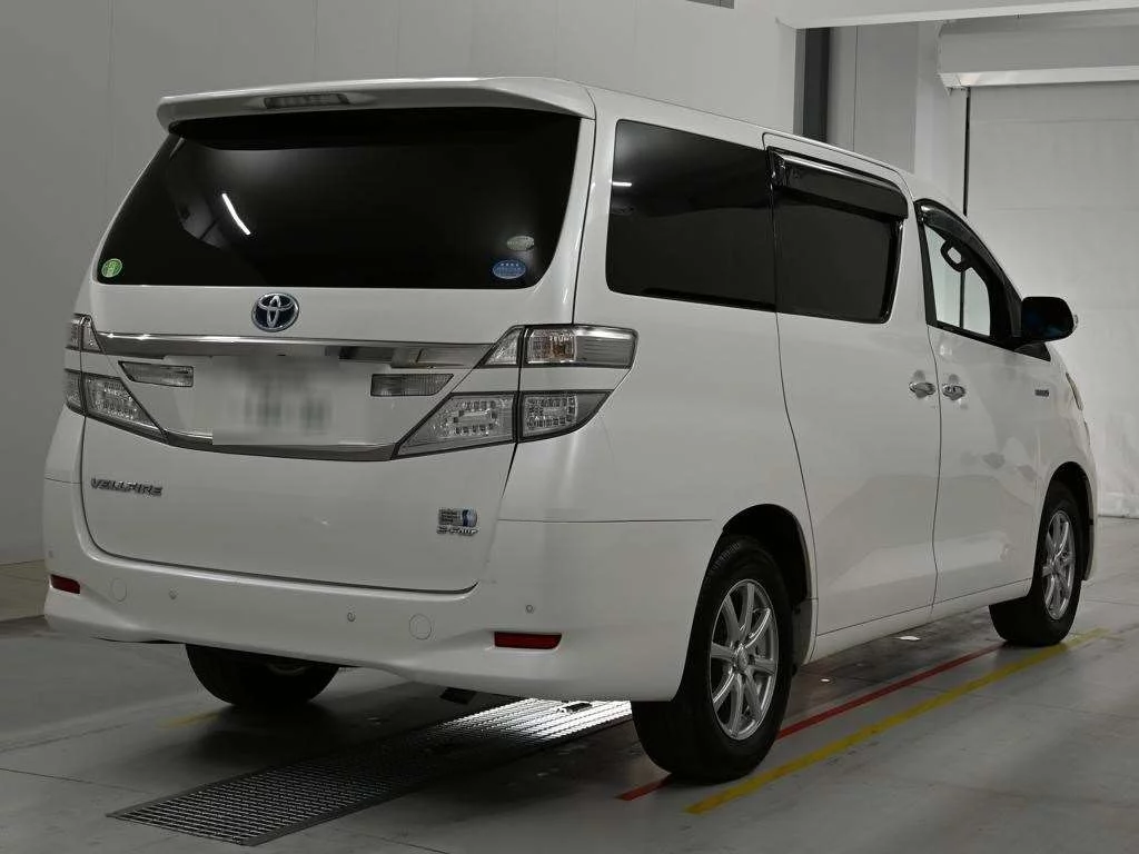Toyota Vellfire  с аукциона в Японии