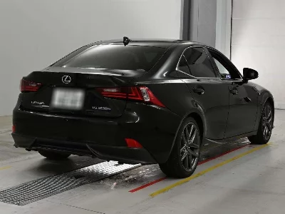 Lexus IS300h