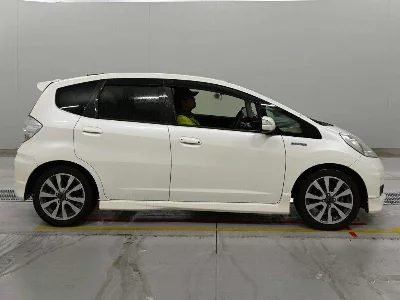 Honda FIT HYBRID